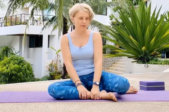 Yoga & restore session