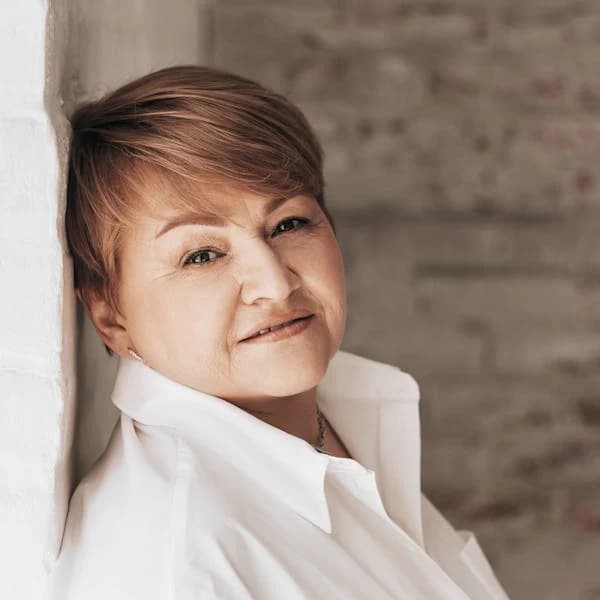 Helen, 52