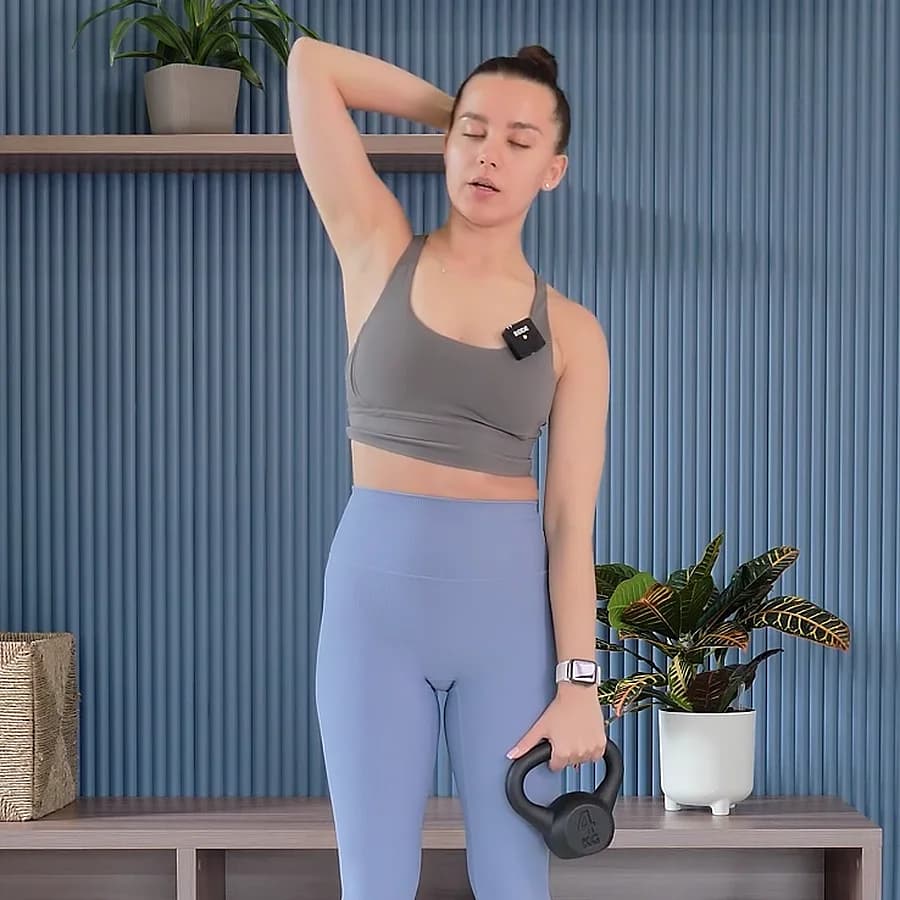 Side bend with a kettlebell for the lower back and glutes