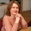 Emily, 42